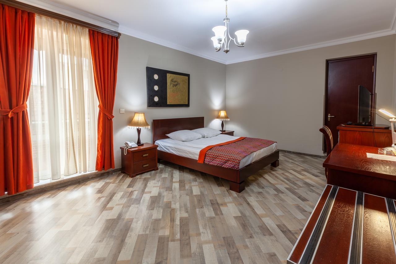 Penthouse Hotel Tbilisi Exterior foto