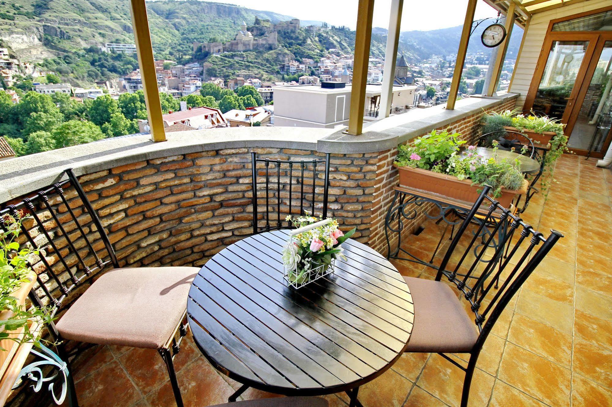 Penthouse Hotel Tbilisi Exterior foto